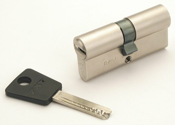 Mul-T-Lock 7x7 dubbele cilinder SKG**